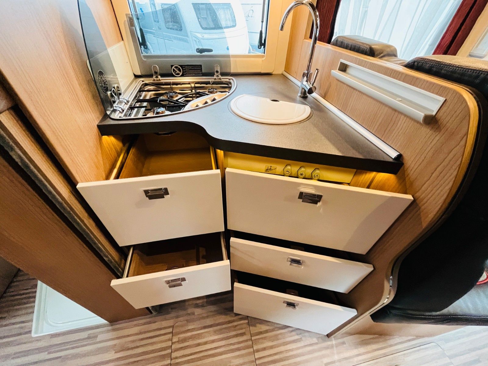 Fahrzeugabbildung Malibu T 440 LE EINZELBETTEN + HUBBETT + RAUMBAD