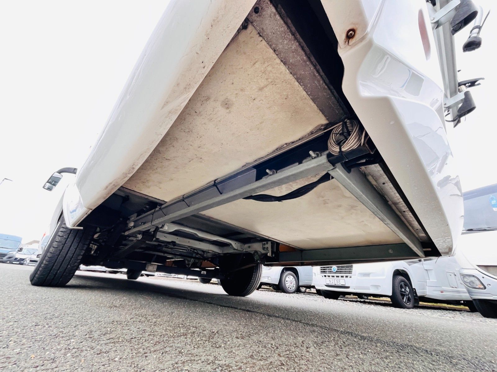 Fahrzeugabbildung Forster I 738 EB EINZELBETTEN HUBBETT RAUMBAD