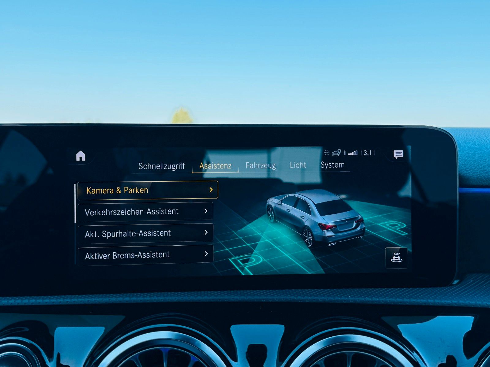 Fahrzeugabbildung Mercedes-Benz A 220 d LIM AMG*NIGHT*MULTIB*BURM*PANO*ACC*360*