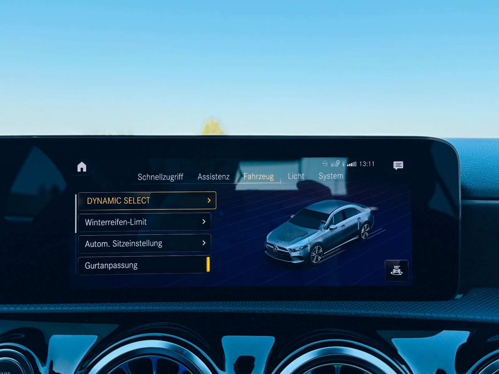 Fahrzeugabbildung Mercedes-Benz A 220 d LIM AMG*NIGHT*MULTIB*BURM*PANO*ACC*360*