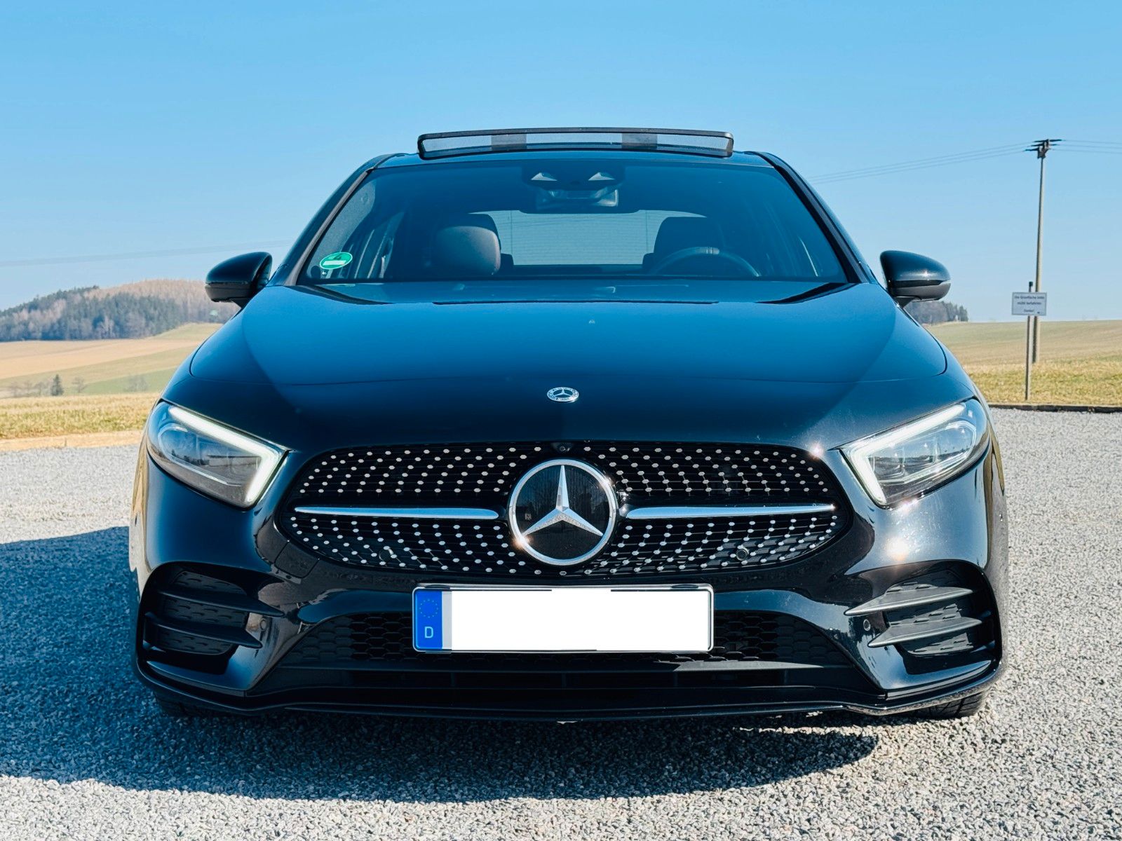 Fahrzeugabbildung Mercedes-Benz A 220 d LIM AMG*NIGHT*MULTIB*BURM*PANO*ACC*360*