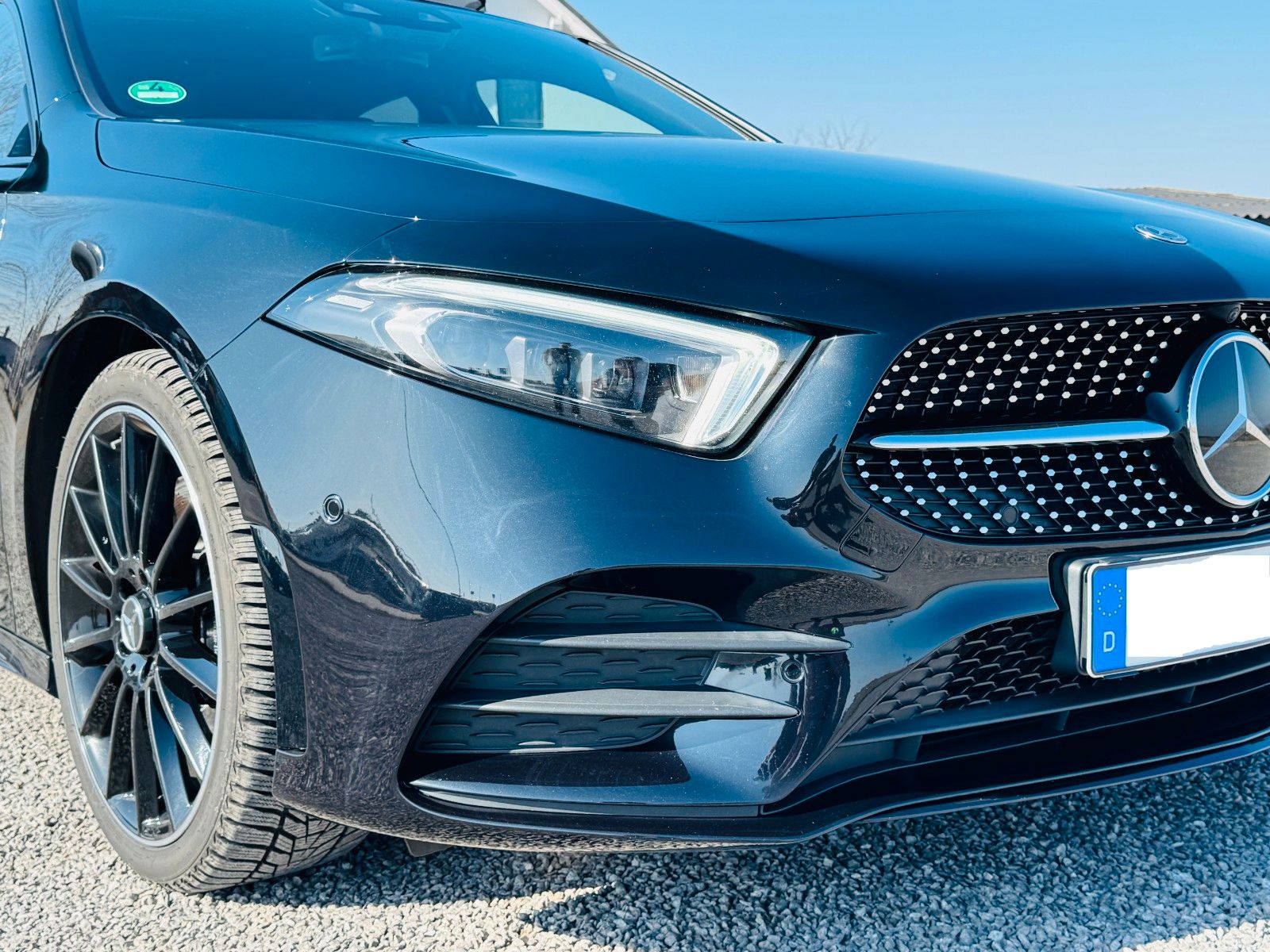 Fahrzeugabbildung Mercedes-Benz A 220 d LIM AMG*NIGHT*MULTIB*BURM*PANO*ACC*360*