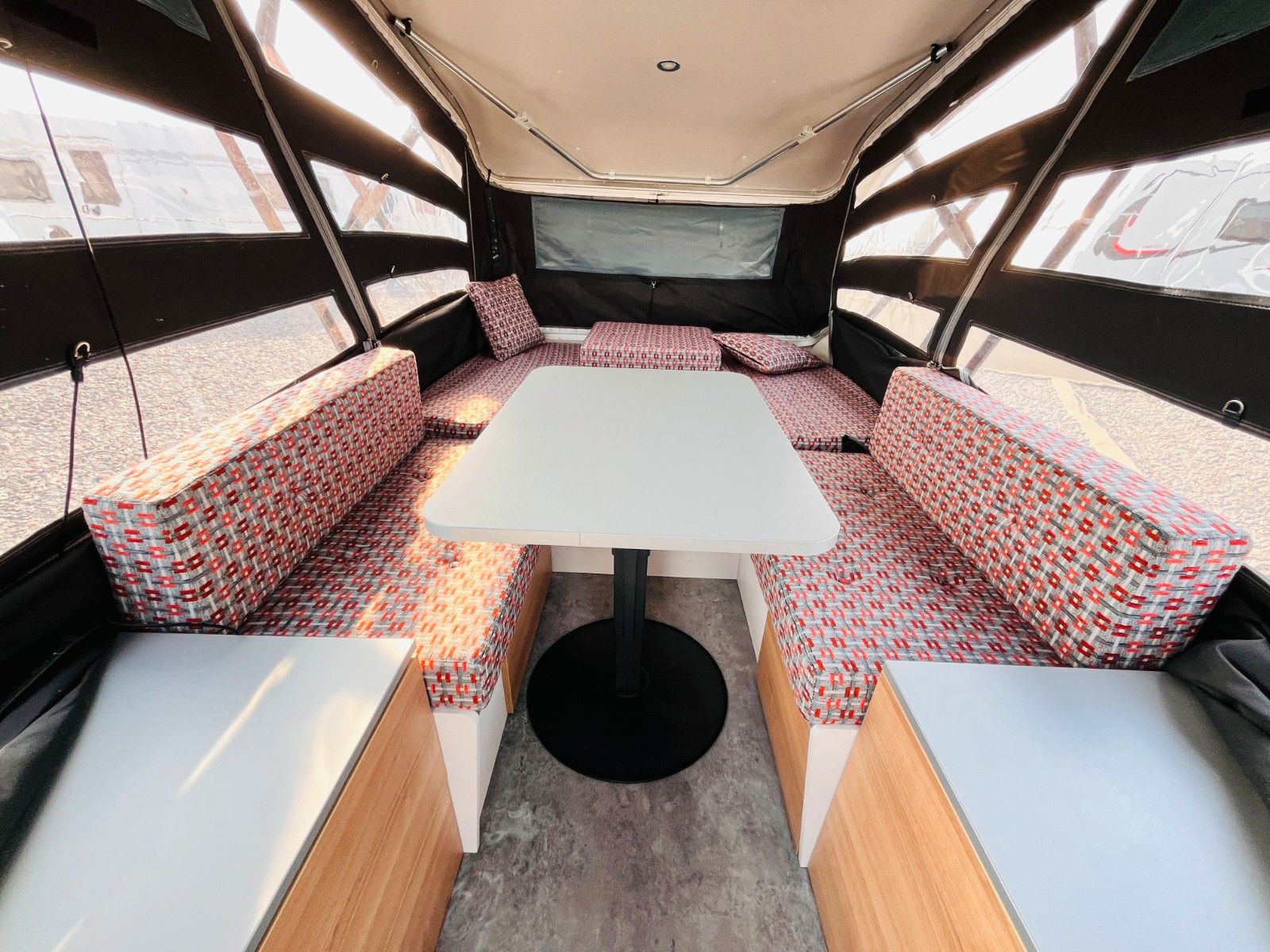 Fahrzeugabbildung Trigano ÄHNLICH - EASY CARAVANNING TAKE-OFF FALTCARAVAN