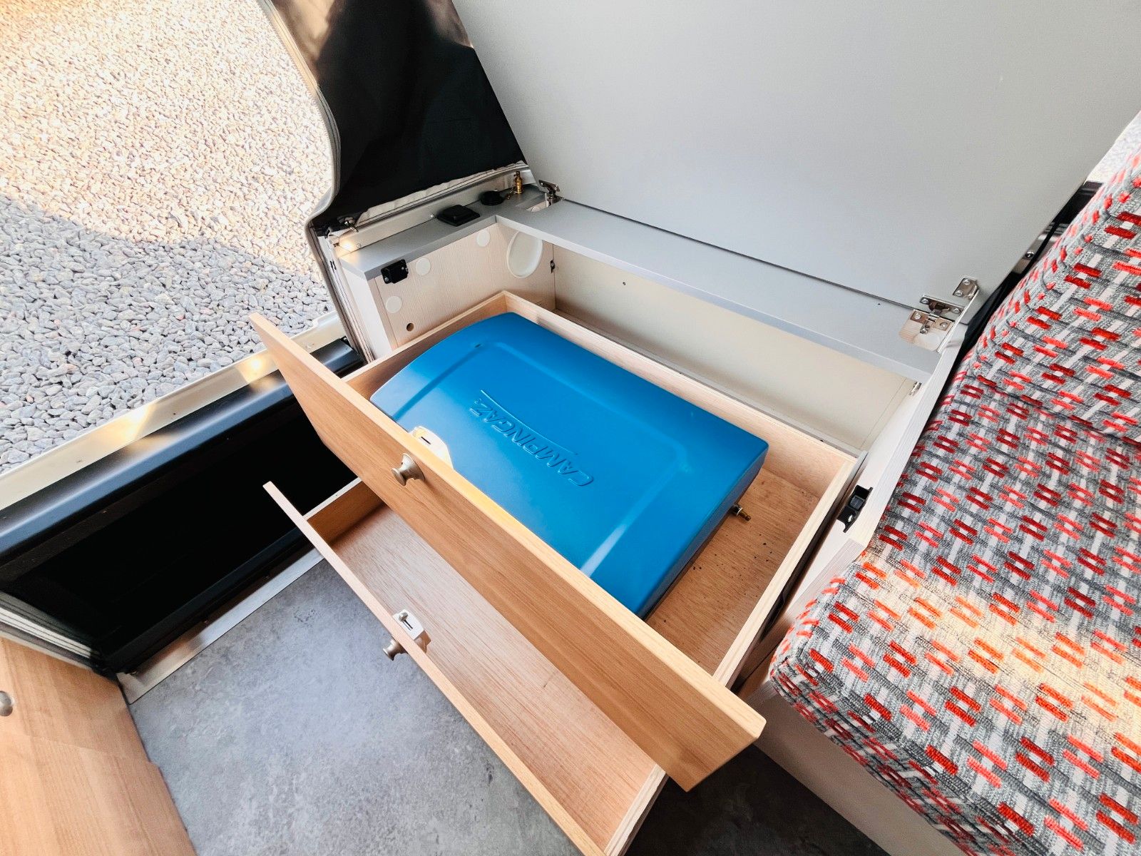 Fahrzeugabbildung Trigano ÄHNLICH - EASY CARAVANNING TAKE-OFF FALTCARAVAN