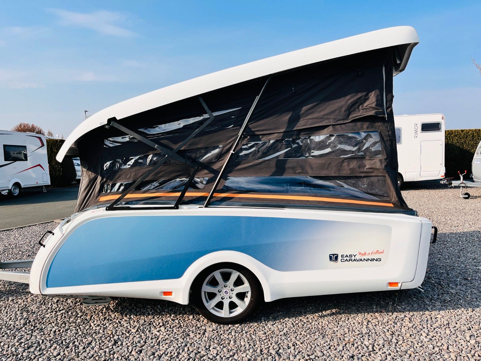 Fahrzeugabbildung Trigano ÄHNLICH - EASY CARAVANNING TAKE-OFF FALTCARAVAN