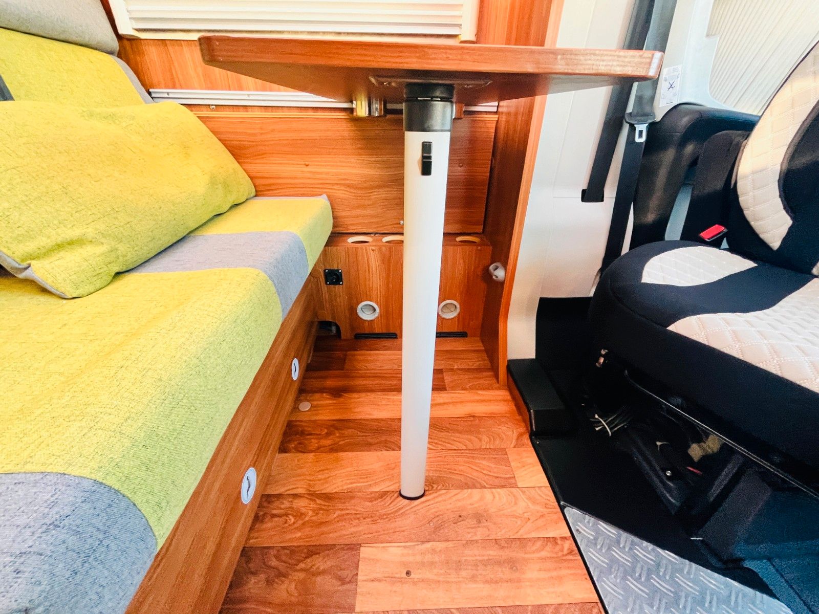 Fahrzeugabbildung Dethleffs ESPRIT TE 7150 EINZELBETTEN SOLAR SAT TV