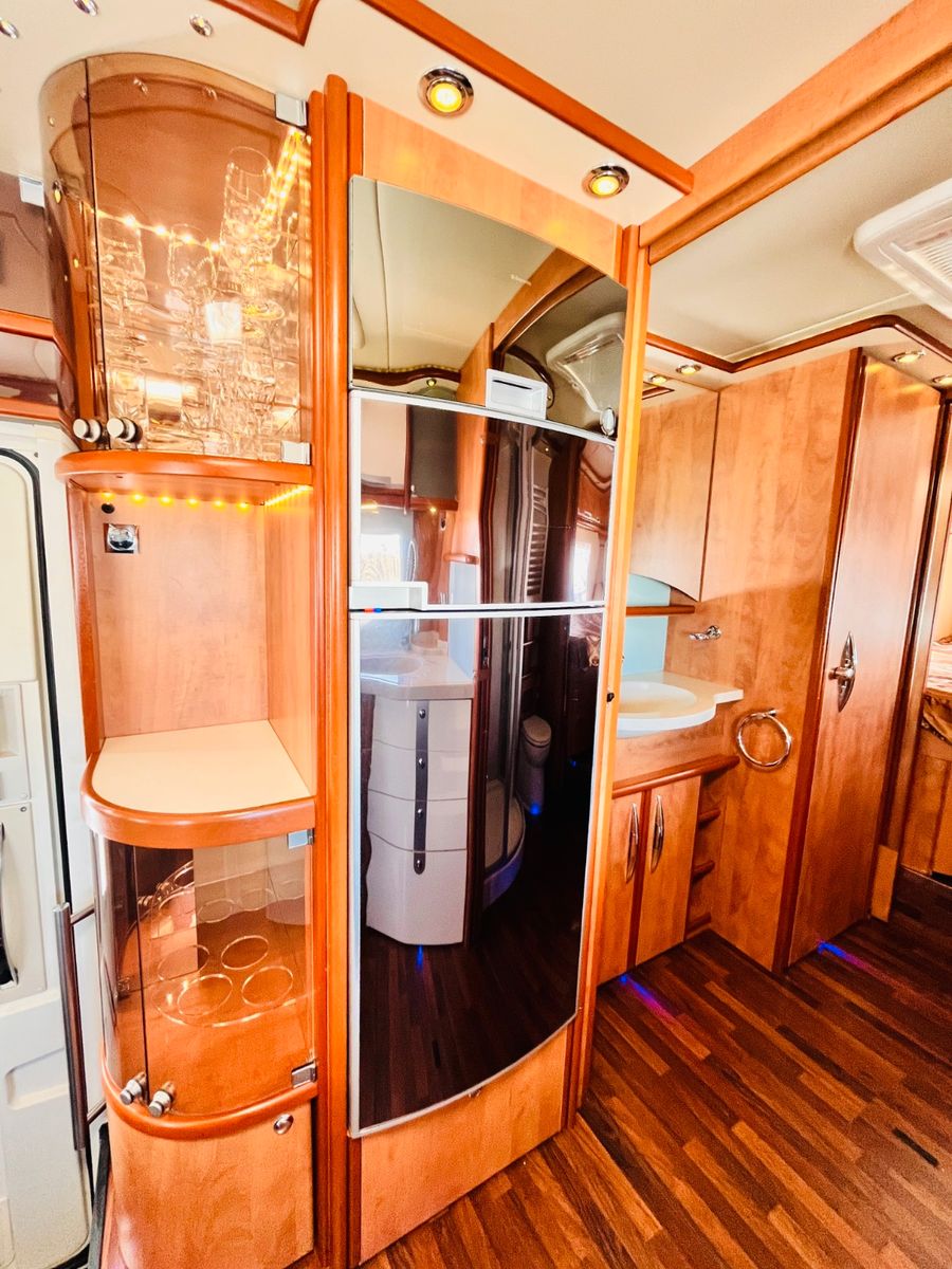 Fahrzeugabbildung Carthago LINER 65 LE MAN 250PS SAT SOLAR KLIMA LUFTFEDER