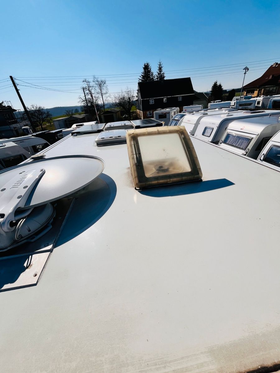 Fahrzeugabbildung Carthago LINER 65 LE MAN 250PS SAT SOLAR KLIMA LUFTFEDER
