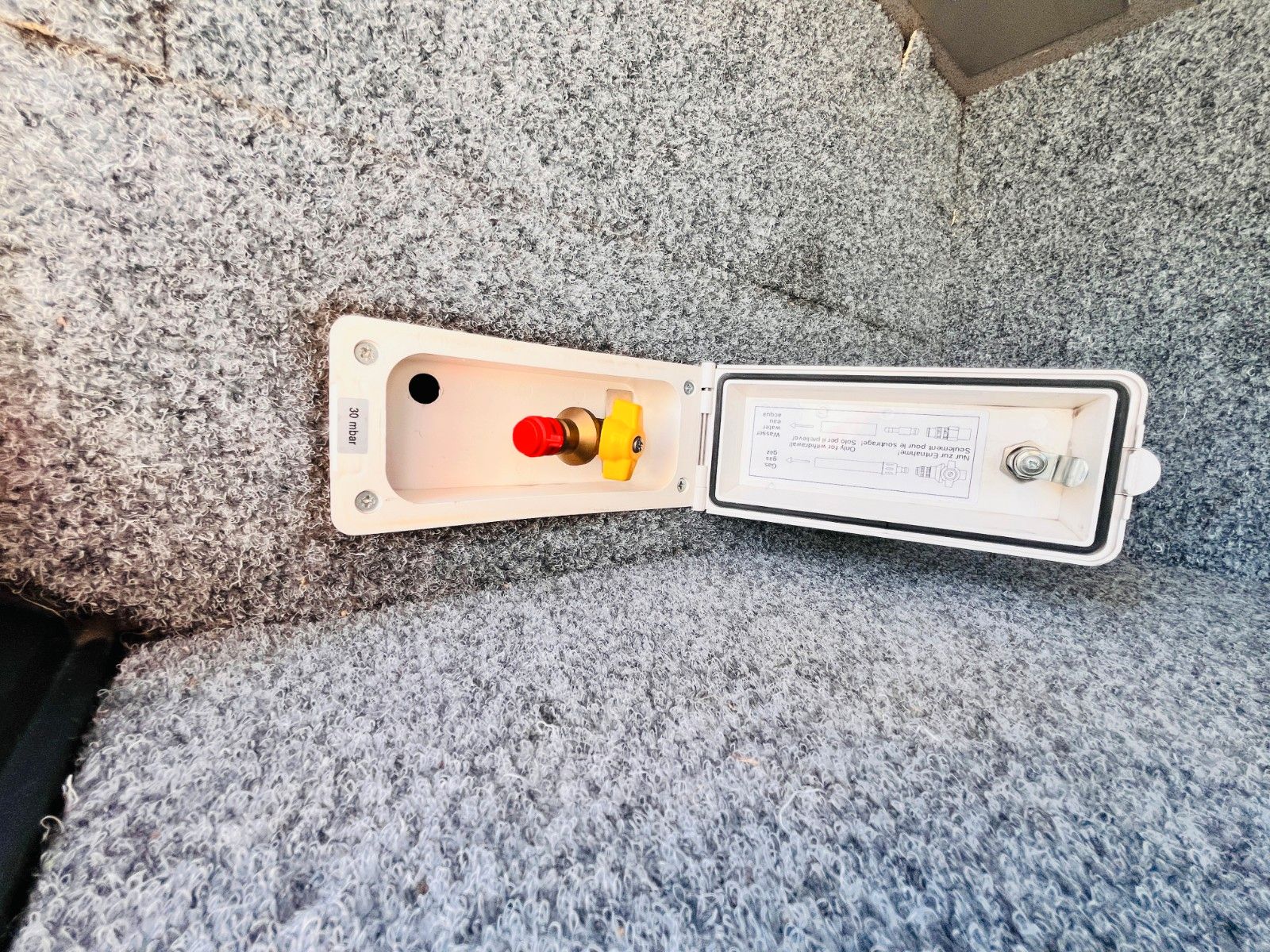 Fahrzeugabbildung Carthago LINER 65 LE MAN 250PS SAT SOLAR KLIMA LUFTFEDER
