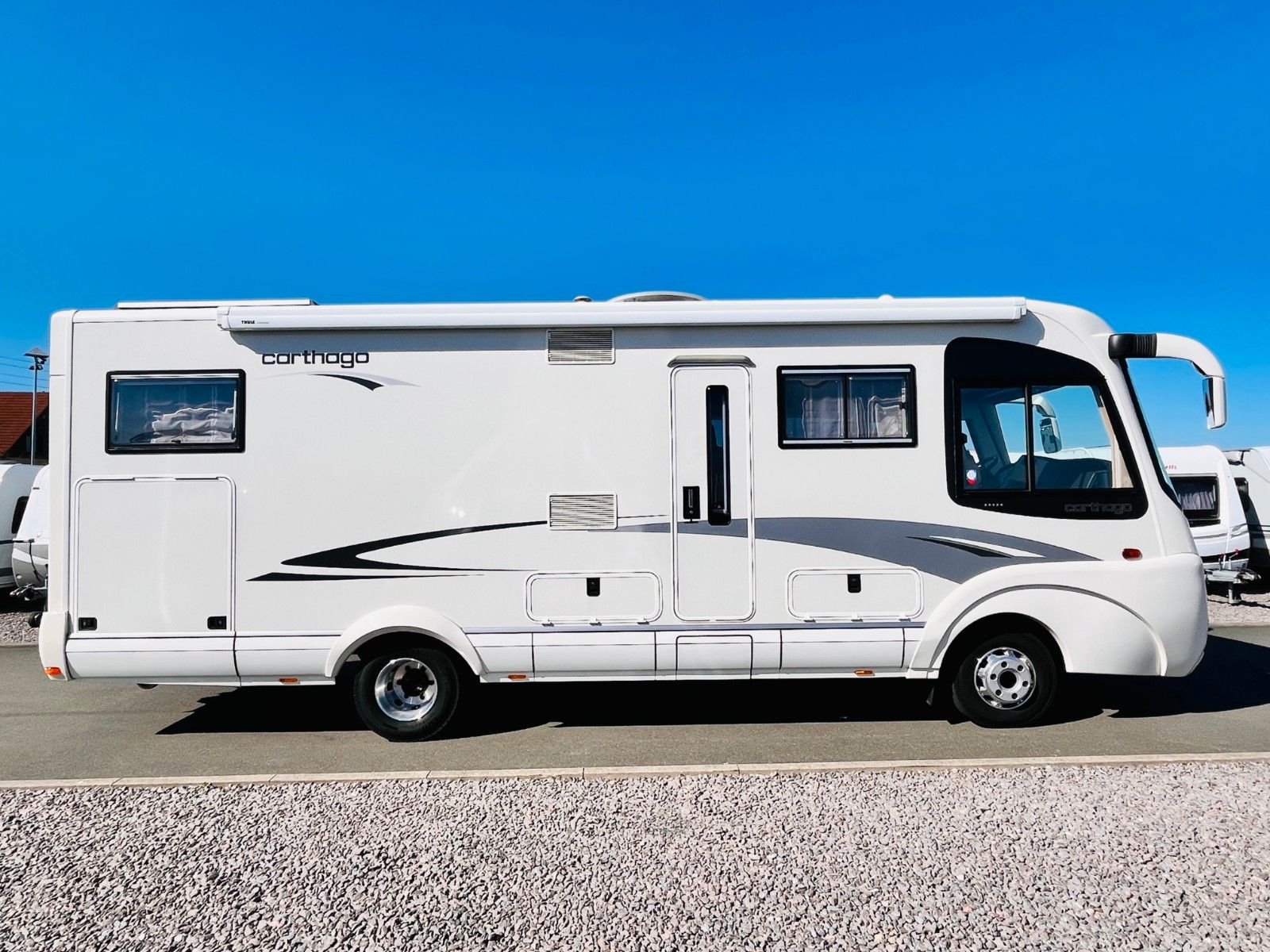 Fahrzeugabbildung Carthago LINER 65 LE MAN 250PS SAT SOLAR KLIMA LUFTFEDER
