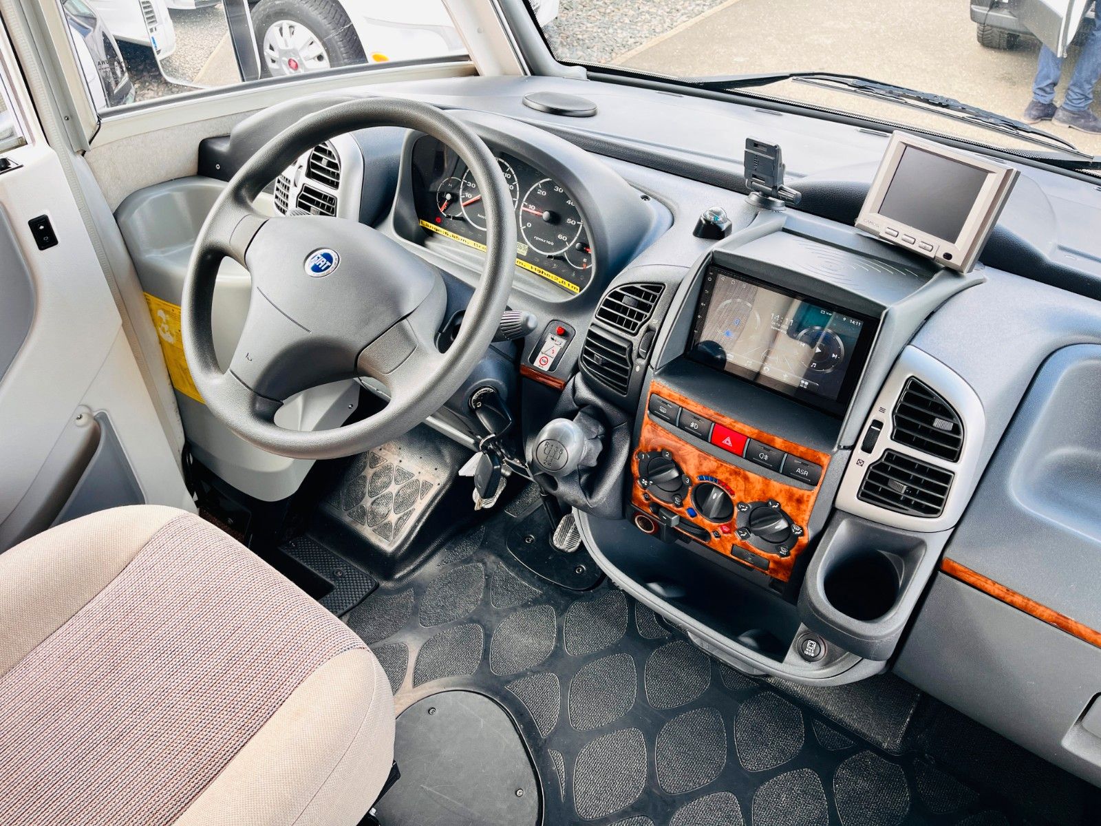 Fahrzeugabbildung Bürstner ELEGANCE I 685 FRANZ.BETT SOLAR POWERMOTOR