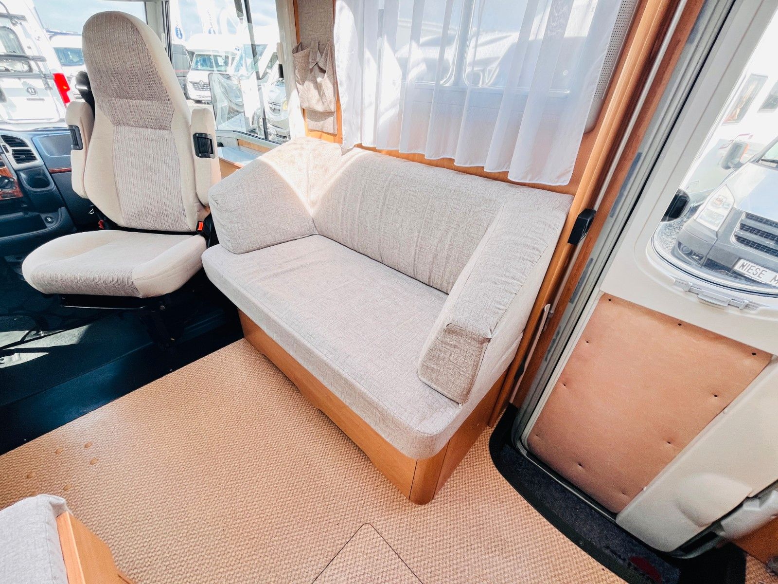 Fahrzeugabbildung Bürstner ELEGANCE I 685 FRANZ.BETT SOLAR POWERMOTOR