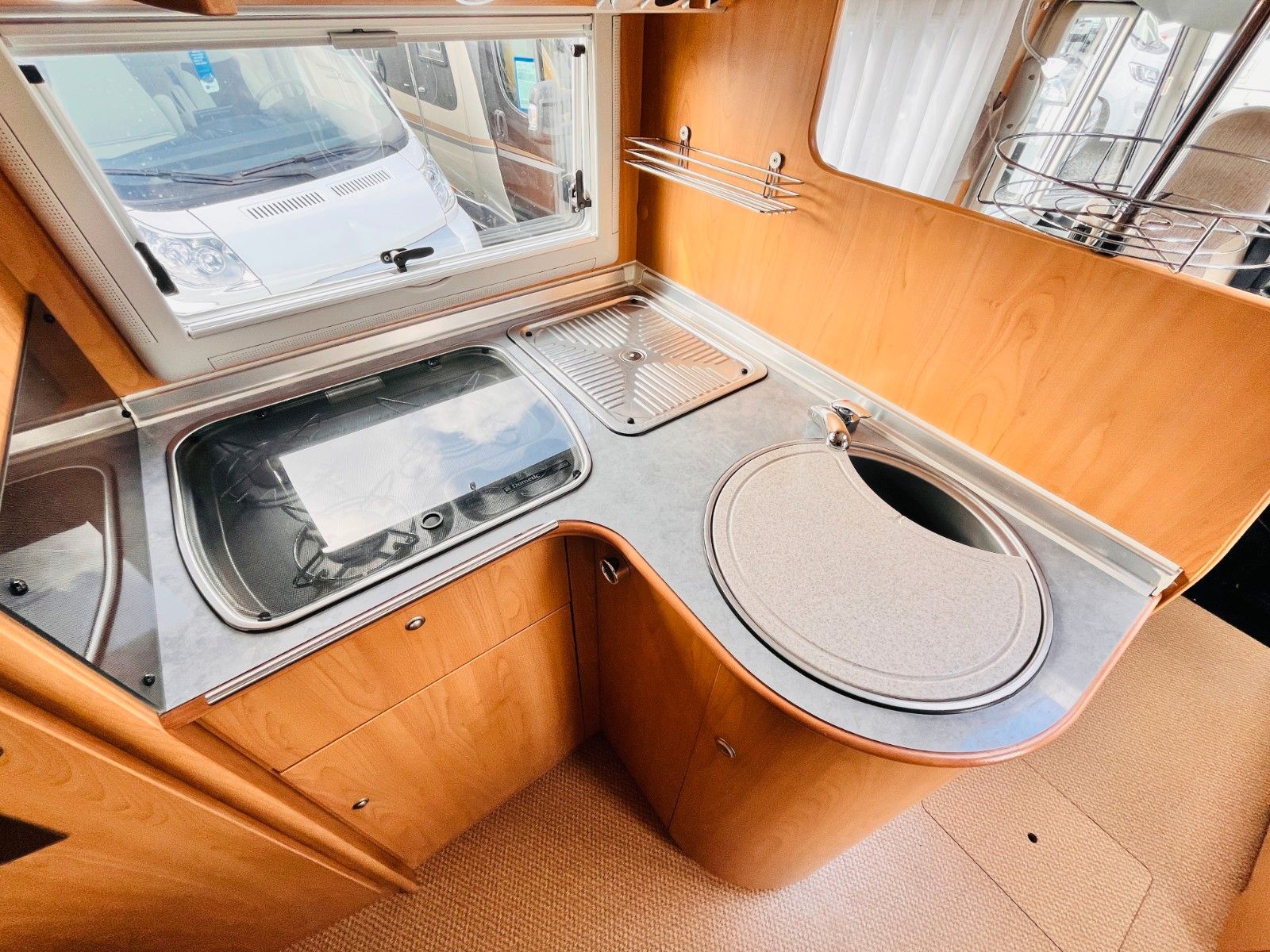 Fahrzeugabbildung Bürstner ELEGANCE I 685 FRANZ.BETT SOLAR POWERMOTOR