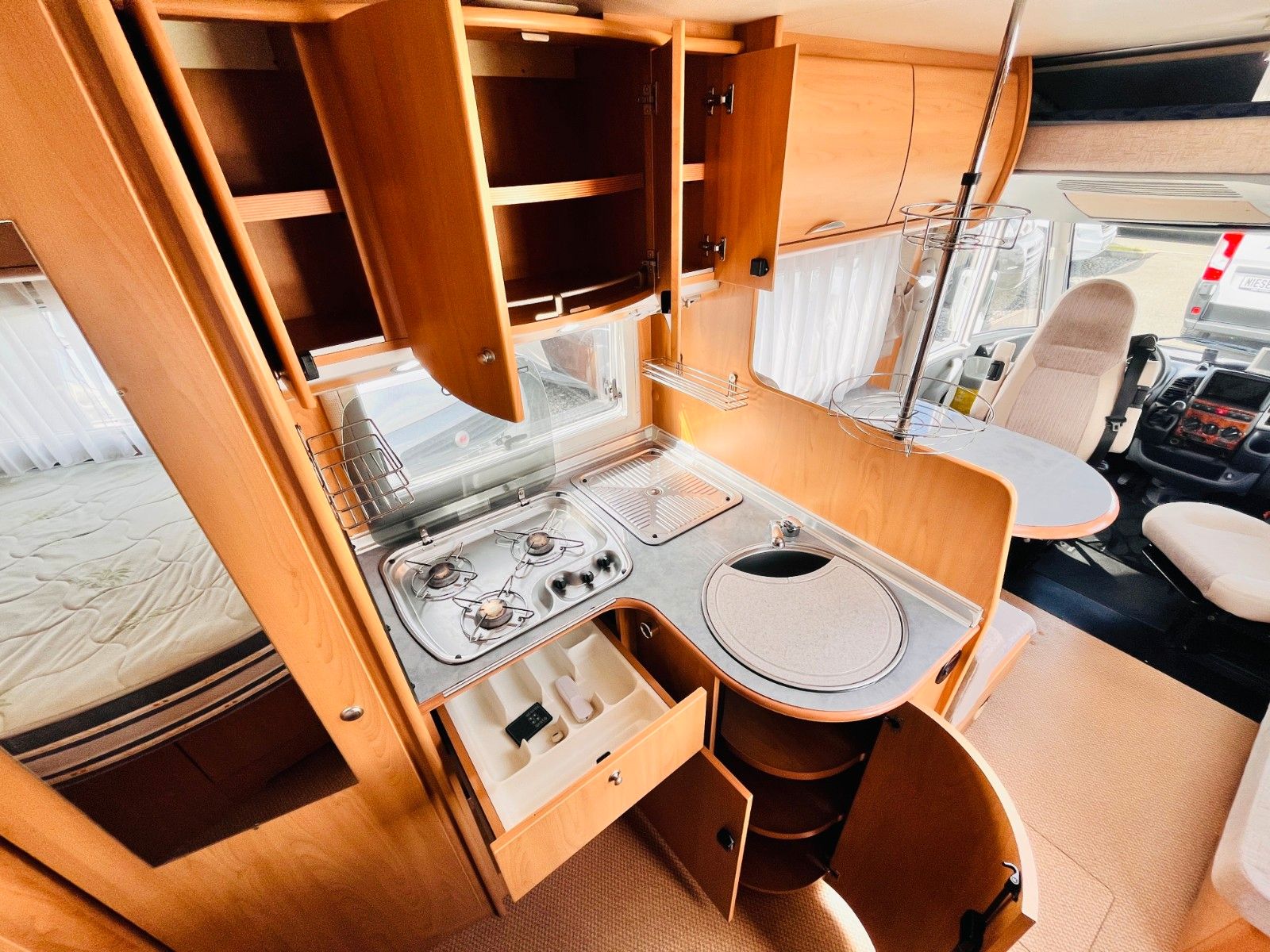Fahrzeugabbildung Bürstner ELEGANCE I 685 FRANZ.BETT SOLAR POWERMOTOR