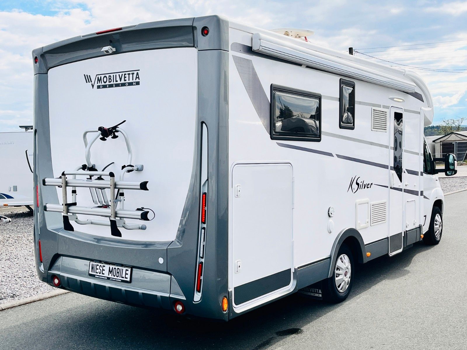 Fahrzeugabbildung Mobilvetta K-SILVER 56 EINZELBETTEN HUBBETT RAUMBAD
