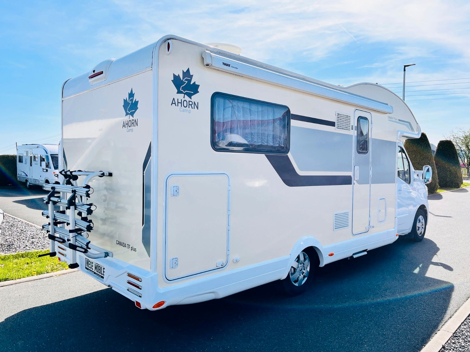 Fahrzeugabbildung Ahorn CANADA TF PLUS EINZELBETTEN HUBBETT SAT CLESANA