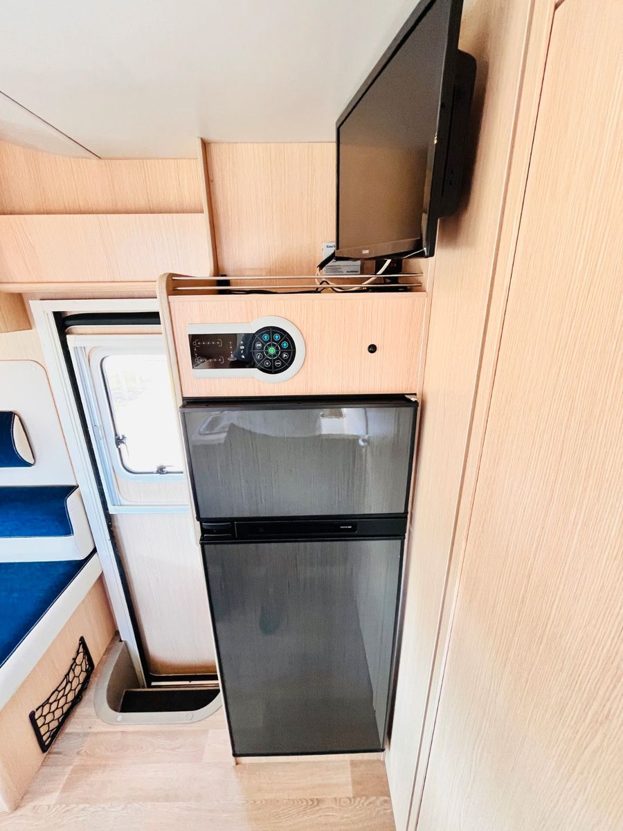 Fahrzeugabbildung XGO DYNAMIC 95 G EINZELBETTEN SAT TV