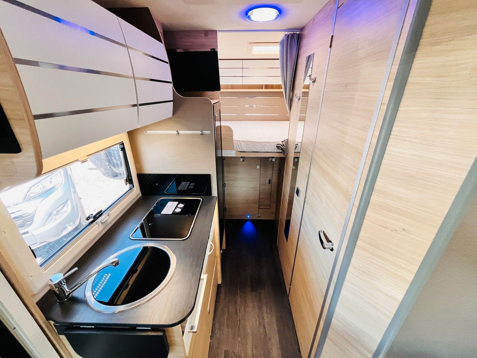 Fahrzeugabbildung Challenger STAR EDITION 264 QUERBETT GARAGE SAT TV SOLAR