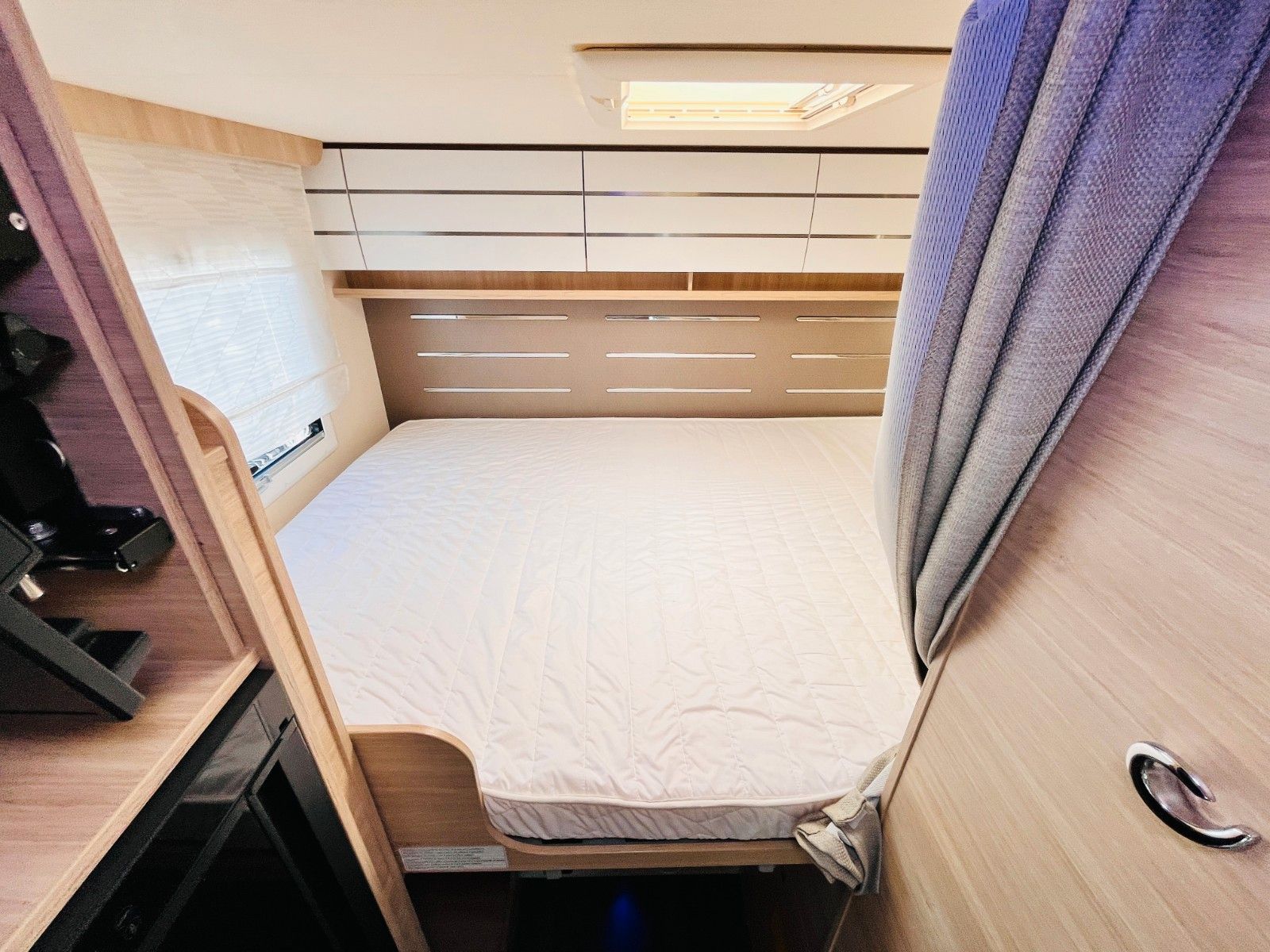 Fahrzeugabbildung Challenger STAR EDITION 264 QUERBETT GARAGE SAT TV SOLAR