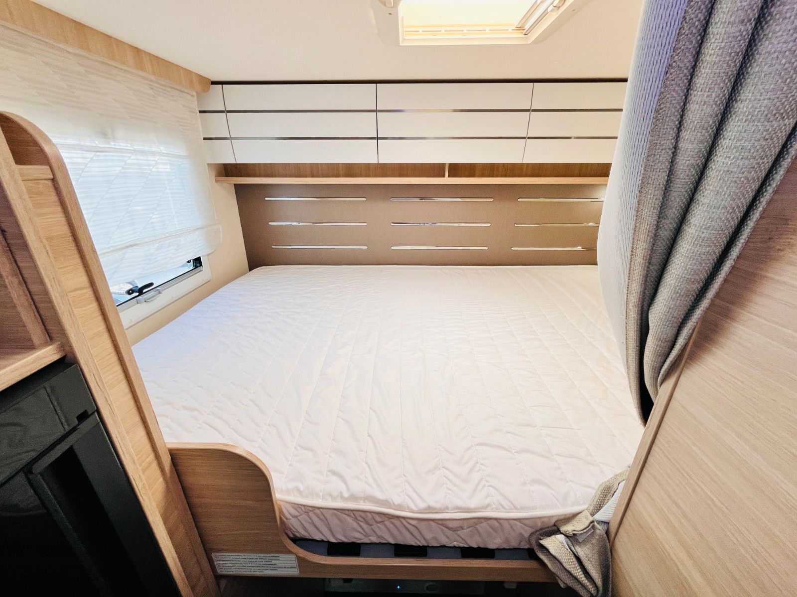 Fahrzeugabbildung Challenger STAR EDITION 264 QUERBETT GARAGE SAT TV SOLAR