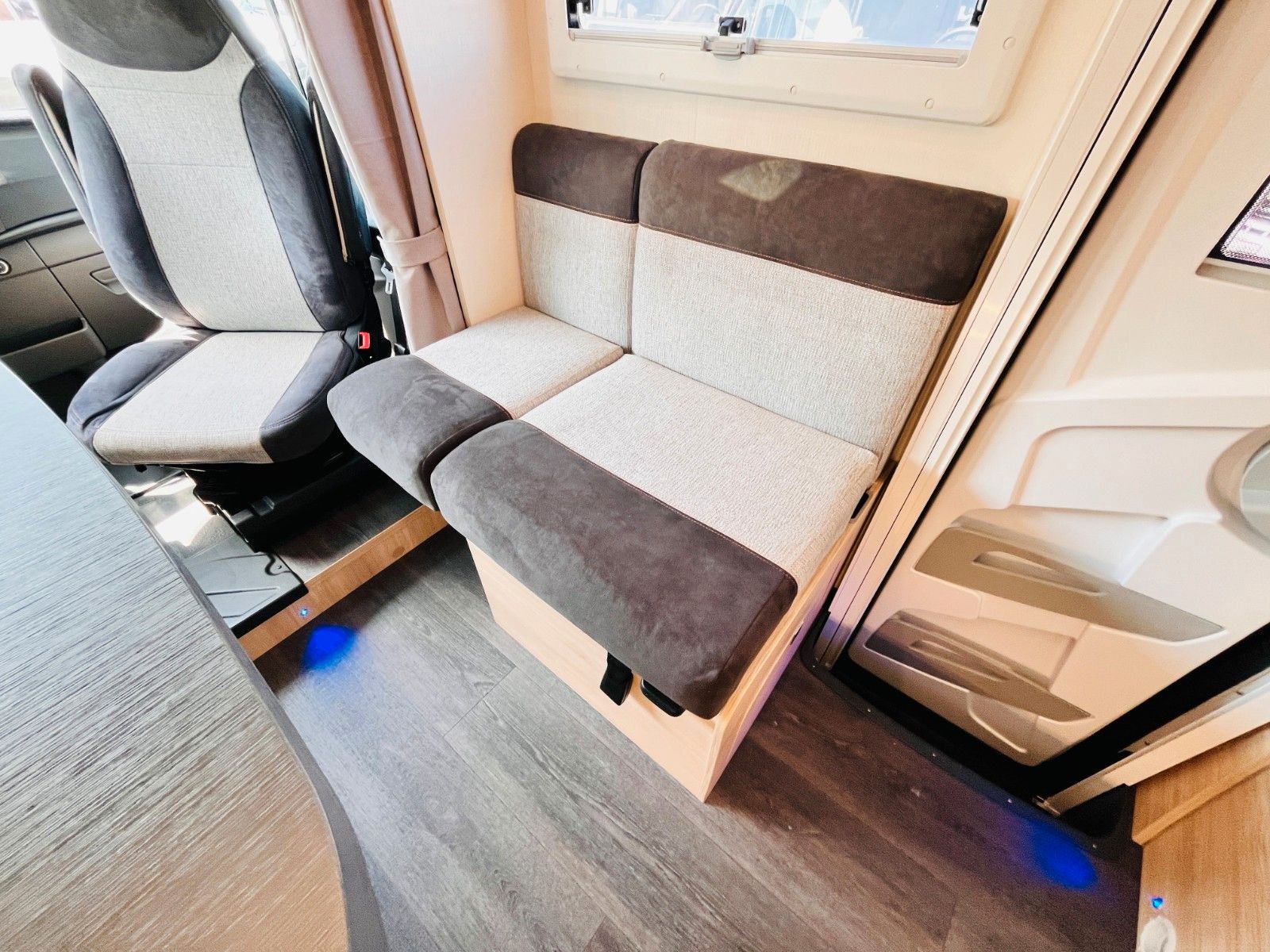 Fahrzeugabbildung Challenger STAR EDITION 264 QUERBETT GARAGE SAT TV SOLAR