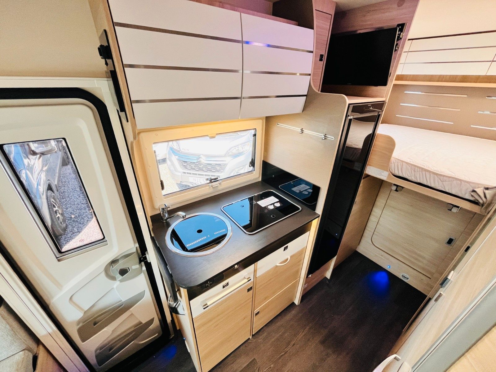 Fahrzeugabbildung Challenger STAR EDITION 264 QUERBETT GARAGE SAT TV SOLAR